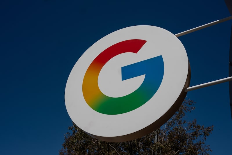Carteles de Google en Mountain View, California. Fotógrafo: David Paul Morris/Bloomberg. Carteles de Google en Mountain View, California. Fotógrafo: David Paul Morris/Bloomberg.