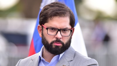 Boric pone ultimátum a Milei por paneles argentinos en Chile: “Los retiran o lo hacemos nosotros” Boric pone ultimátum a Milei por paneles argentinos en Chile: “Los retiran o lo hacemos nosotros”