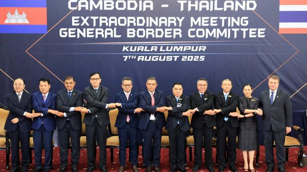 Camboya y Tailandia acordaron alto al fuego y la vigilancia de observadores neutrales Camboya y Tailandia acordaron alto al fuego y la vigilancia de observadores neutrales