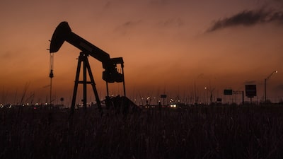 El petróleo cae tras suspensión de un ataque de Trump a Irán y expectativas de diálogo El petróleo cae tras suspensión de un ataque de Trump a Irán y expectativas de diálogo