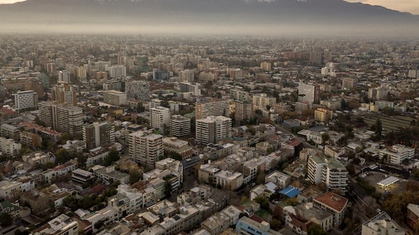 Nuevo fondo de pensiones de Chile destinará miles de millones de dólares a bonos corporativos Nuevo fondo de pensiones de Chile destinará miles de millones de dólares a bonos corporativos