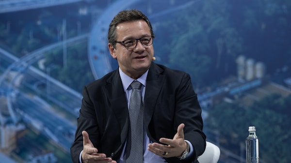 J&F, dos irmãos Batista, contrata Citi para vender fatia em mineradora, dizem fontes J&F, dos irmãos Batista, contrata Citi para vender fatia em mineradora, dizem fontes