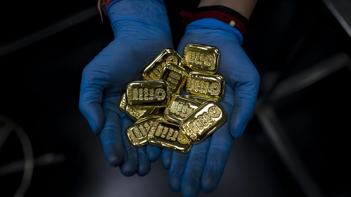 Oro y tecnología lideran las preferencias de inversión para 2026, según Goldman Sachs