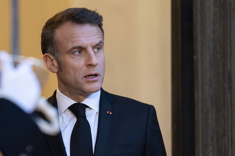 El índice de aprobación de Emmanuel Macron cae a un mínimo histórico, según sondeo. El índice de aprobación de Emmanuel Macron cae a un mínimo histórico, según sondeo.