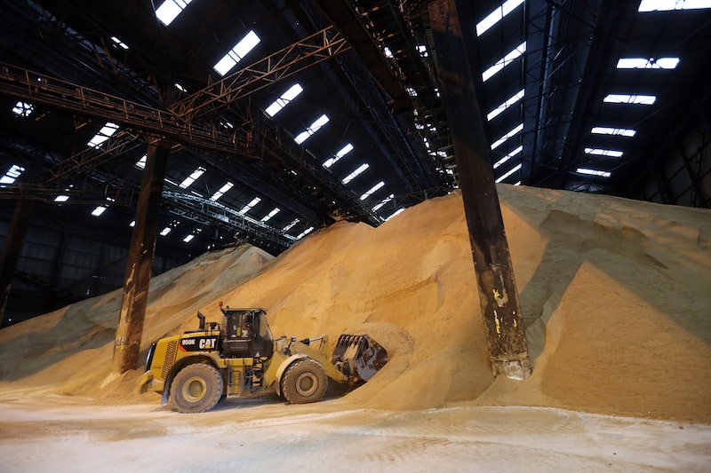 Setor avalia menor mix açucareiro no Brasil e risco climático na Índia Setor avalia menor mix açucareiro no Brasil e risco climático na Índia