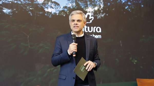 Natura reposiciona Avon e se prepara para brigar com marcas de ‘nativos digitais’ Natura reposiciona Avon e se prepara para brigar com marcas de ‘nativos digitais’