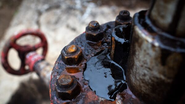 Arabia Saudita va sola en la OPEP+ con un recorte de producción de un millón de barriles Arabia Saudita va sola en la OPEP+ con un recorte de producción de un millón de barriles