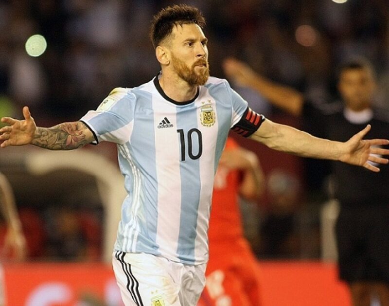 El 10 alcanzó un contrato millonario con socios.com El 10 alcanzó un contrato millonario con socios.com