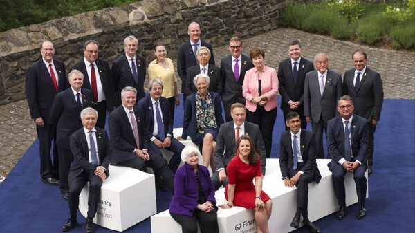 G-7 está discutiendo sanciones secundarias al crudo ruso: Yellen G-7 está discutiendo sanciones secundarias al crudo ruso: Yellen