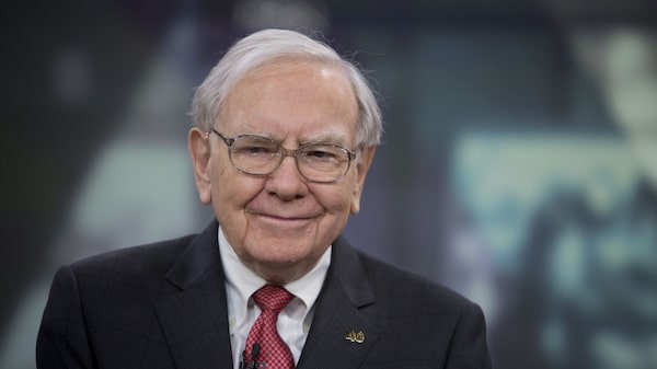 Warren Buffett deixa presidência do conselho da Berkshire após quase seis décadas Warren Buffett deixa presidência do conselho da Berkshire após quase seis décadas