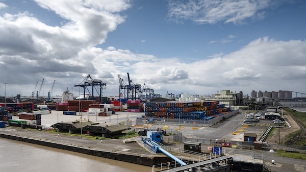 Sob pressão de França e Itália, UE adia assinatura de acordo comercial com Mercosul Sob pressão de França e Itália, UE adia assinatura de acordo comercial com Mercosul