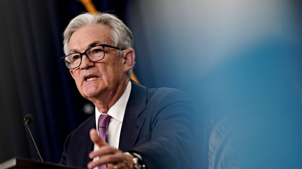 Powell dice que Fed probablemente deba seguir elevando las tasas de interés Powell dice que Fed probablemente deba seguir elevando las tasas de interés
