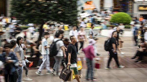 Consumidores gastan más y China crece por encima de las previsiones Consumidores gastan más y China crece por encima de las previsiones