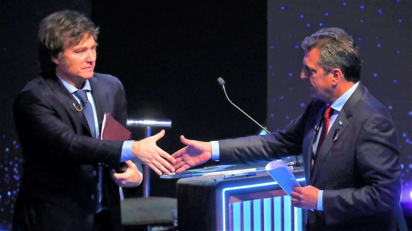 Sergio Massa y Javier Milei rumbo al balotaje Sergio Massa y Javier Milei rumbo al balotaje