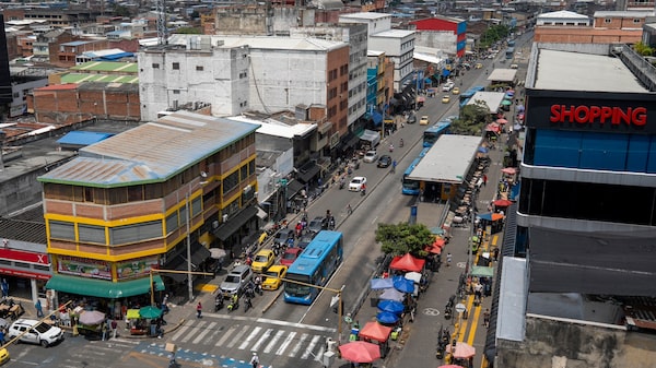 De Colombia a Ecuador: inversores recortan riesgo en emergentes ante repunte de tasas en EE.UU. De Colombia a Ecuador: inversores recortan riesgo en emergentes ante repunte de tasas en EE.UU.