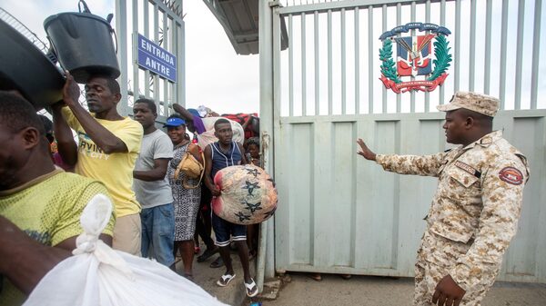 República Dominicana cierra frontera con Haití ante disputa fluvial República Dominicana cierra frontera con Haití ante disputa fluvial