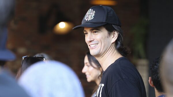 Adam Neumann sigue siendo multimillonario a pesar de la quiebra de WeWork Adam Neumann sigue siendo multimillonario a pesar de la quiebra de WeWork