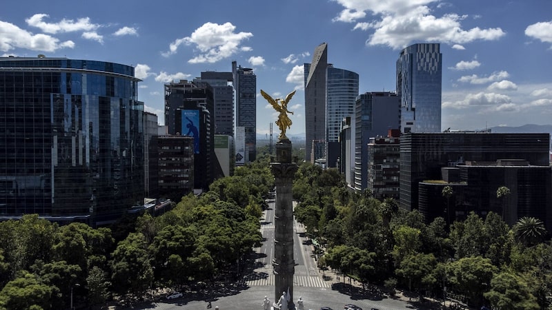 Las Afores tenían MXN$8,7 billones bajo gestión en abril, cifra que se espera que ascienda a MXN$12 billones en 2030. Las Afores tenían MXN$8,7 billones bajo gestión en abril, cifra que se espera que ascienda a MXN$12 billones en 2030.
