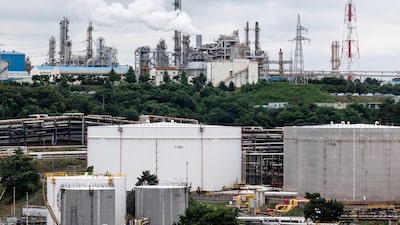 El petróleo baja ligeramente ante el aumento de la OPEP y el dólar se mantiene estable: resumen de los mercados El petróleo baja ligeramente ante el aumento de la OPEP y el dólar se mantiene estable: resumen de los mercados