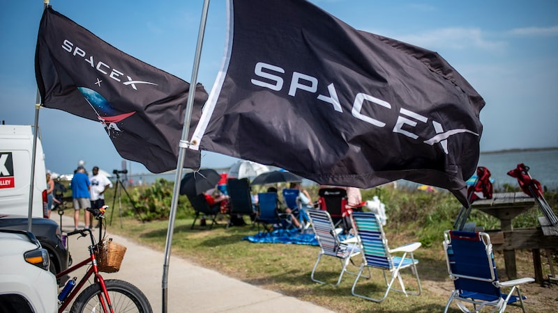 Powerlaw, investidora da SpaceX, estreia na Nasdaq em meio a corrida por IPOs Powerlaw, investidora da SpaceX, estreia na Nasdaq em meio a corrida por IPOs