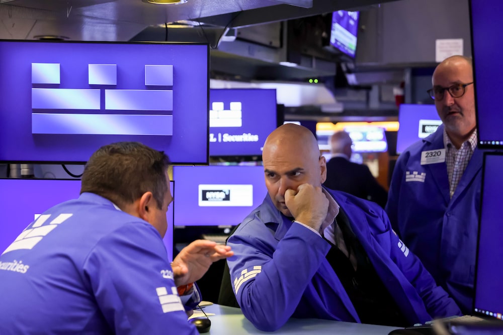 Traders work on the floor of the New York Stock Exchange (NYSE) in New York, US, on Wednesday, Aug. 19, 2026. Wall Street staged a rebound after the Treasury said it plans to boost buybacks of longer-dated bonds, a signal the US wants to lower borrowing costs after yields hit multi-decade highs. Photographer: Michael Nagle/Bloomberg Traders work on the floor of the New York Stock Exchange (NYSE) in New York, US, on Wednesday, Aug. 19, 2026. Wall Street staged a rebound after the Treasury said it plans to boost buybacks of longer-dated bonds, a signal the US wants to lower borrowing costs after yields hit multi-decade highs. Photographer: Michael Nagle/Bloomberg