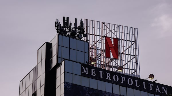 Netflix cae en bolsa: TikTok, YouTube y la publicidad ponen a prueba su crecimiento Netflix cae en bolsa: TikTok, YouTube y la publicidad ponen a prueba su crecimiento