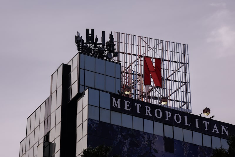 Netflix headquarters in Los Angeles, California, US, on Wednesday, Jan. 21, 2026. Netflix Inc. shares tumbled Wednesday after the company issued a disappointing forecast for earnings in the months ahead as it spends more on programming and works to close its $82.7 billion deal with Warner Bros. Discovery Inc. Photographer: Caroline Brehman/Bloomberg Netflix headquarters in Los Angeles, California, US, on Wednesday, Jan. 21, 2026. Netflix Inc. shares tumbled Wednesday after the company issued a disappointing forecast for earnings in the months ahead as it spends more on programming and works to close its $82.7 billion deal with Warner Bros. Discovery Inc. Photographer: Caroline Brehman/Bloomberg