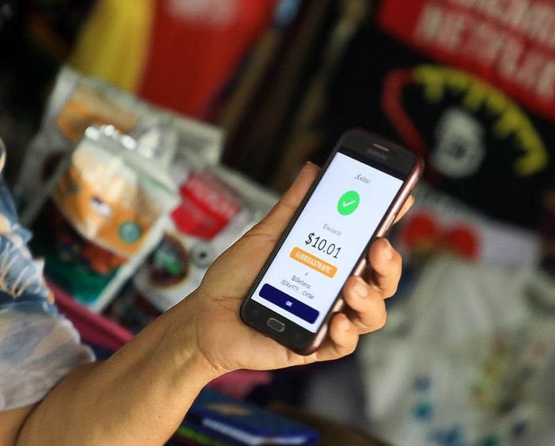 La aplicación Chivo Wallet en un dispositivo móvil. La aplicación Chivo Wallet en un dispositivo móvil.