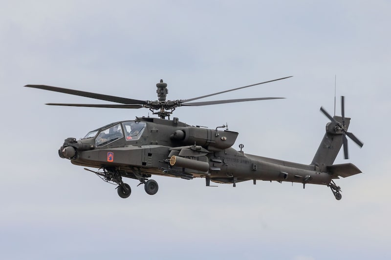 Un helicóptero AH-64 Apache del Ejército de los Estados Unidos. Fotógrafo: Alex Kraus/Bloomberg Un helicóptero AH-64 Apache del Ejército de los Estados Unidos. Fotógrafo: Alex Kraus/Bloomberg