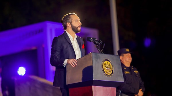 Bukele advierte a pandillas: No habrá comida en cárceles si hay más asesinatos Bukele advierte a pandillas: No habrá comida en cárceles si hay más asesinatos