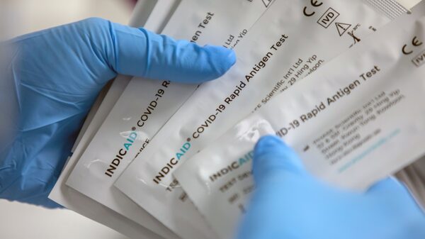 Hong Kong: Contagios de Covid caen mientras concluyen pruebas rápidas en hogares Hong Kong: Contagios de Covid caen mientras concluyen pruebas rápidas en hogares