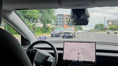 Largas esperas y viajes interrumpidos ponen a prueba las promesas de Musk sobre los robotaxis Largas esperas y viajes interrumpidos ponen a prueba las promesas de Musk sobre los robotaxis