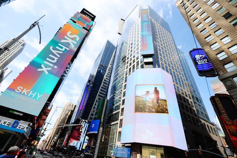 SK Hynix US IPO At The Nasdaq MarketSite. SK Hynix US IPO At The Nasdaq MarketSite.