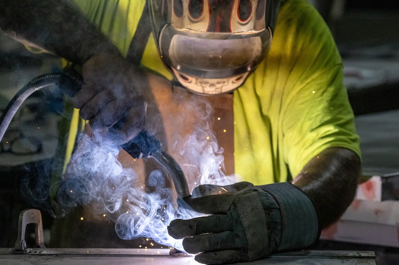 Inside Metal Manufacturing CO. Ahead Of Factory Orders Figures Inside Metal Manufacturing CO. Ahead Of Factory Orders Figures