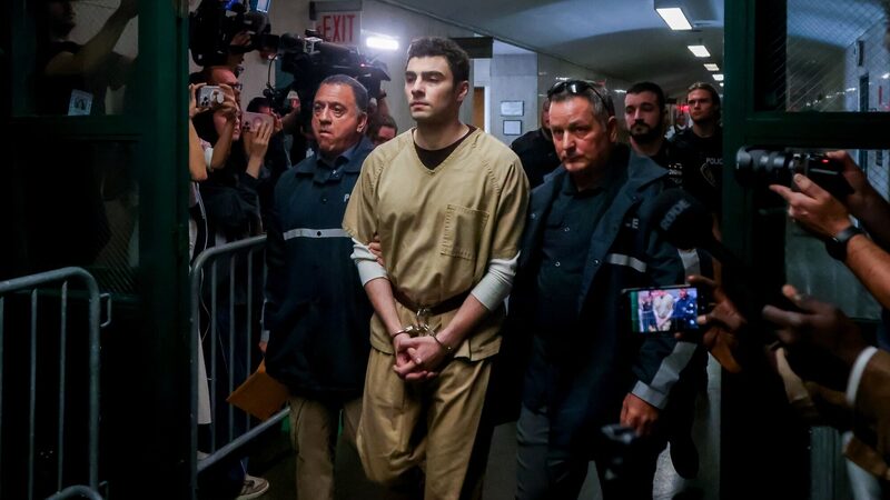 Juiz de NY rejeita acusação de ‘terrorismo’ contra acusado de matar CEO em Manhattan Juiz de NY rejeita acusação de ‘terrorismo’ contra acusado de matar CEO em Manhattan