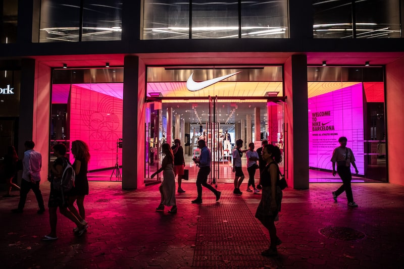 Desde que assumiu o comando da Nike, em 14 de outubro, Elliott Hill tem reformulado cargos na empresa (Foto: Bloomberg) Desde que assumiu o comando da Nike, em 14 de outubro, Elliott Hill tem reformulado cargos na empresa (Foto: Bloomberg)