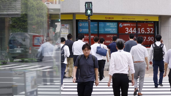 Ações asiáticas apontam para queda antes da divulgação de dados do varejo da China Ações asiáticas apontam para queda antes da divulgação de dados do varejo da China