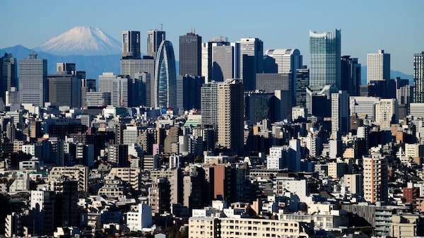 Subasta de bonos a largo plazo ofrece alivio temporal al mercado de deuda japonés Subasta de bonos a largo plazo ofrece alivio temporal al mercado de deuda japonés