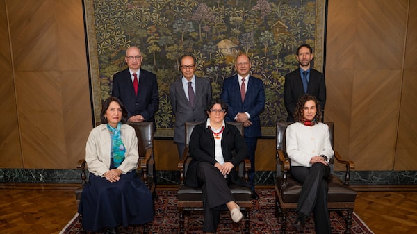 ¿Quién dijo qué? Así fue la reunión en la que minHacienda abandonó Junta del banco central ¿Quién dijo qué? Así fue la reunión en la que minHacienda abandonó Junta del banco central