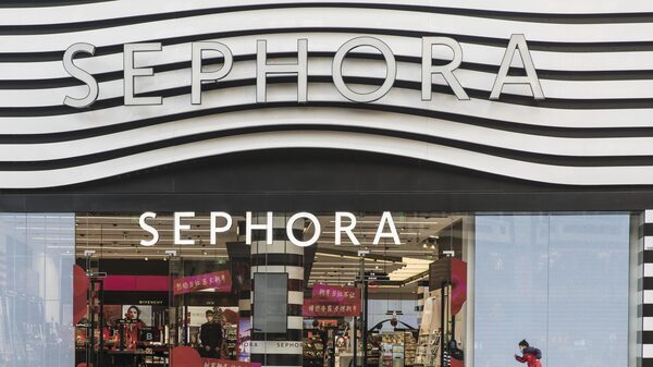 Sephora corta 10% dos funcionários na China após perdas e piora do cenário Sephora corta 10% dos funcionários na China após perdas e piora do cenário
