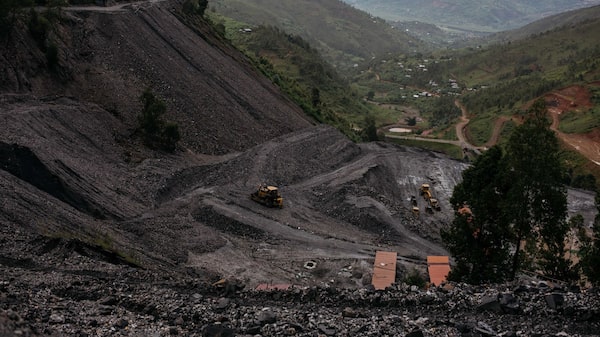 Tungstênio, metal usado em munições, dispara mais de 500% com demanda militar Tungstênio, metal usado em munições, dispara mais de 500% com demanda militar