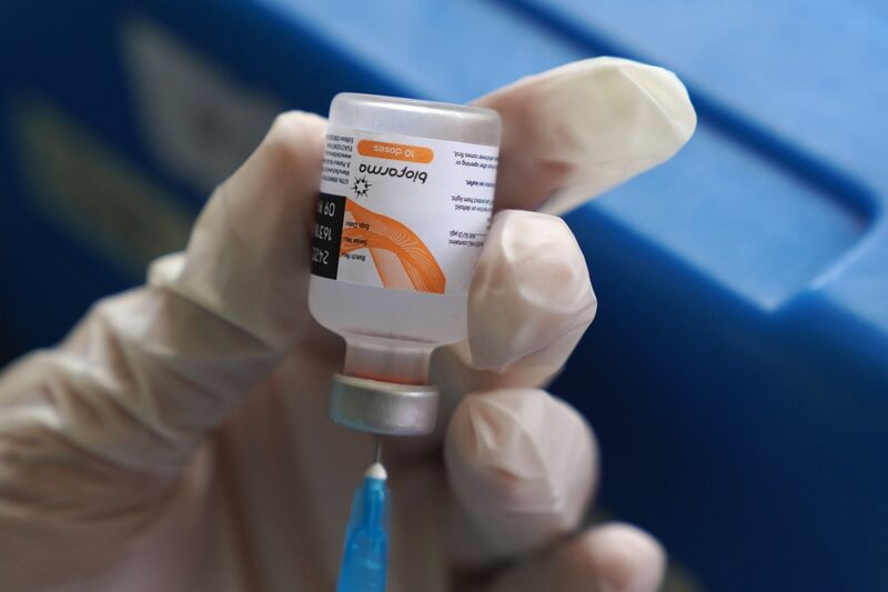 Se invertirán alrededor de US$ 100 millones en la construcción de la fábrica. Se invertirán alrededor de US$ 100 millones en la construcción de la fábrica.