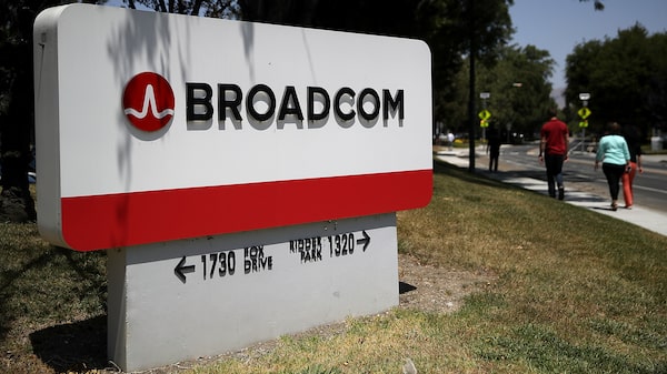 Previsión de ingresos de Broadcom decepciona y opaca anuncio de recompra de acciones Previsión de ingresos de Broadcom decepciona y opaca anuncio de recompra de acciones