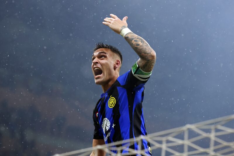 Lautaro Martinez, do Inter de Milão, comemora a conquista do título Serie A TIM em abril. (Foto: Francesco Scaccianoce/Getty Images) Lautaro Martinez, do Inter de Milão, comemora a conquista do título Serie A TIM em abril. (Foto: Francesco Scaccianoce/Getty Images)
