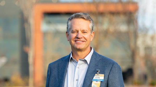 De empurrador de carrinhos a CEO: a ascensão e os desafios do novo líder do Walmart De empurrador de carrinhos a CEO: a ascensão e os desafios do novo líder do Walmart