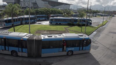 Haddad diz que governo estuda gratuidade do transporte público e amplia temor fiscal Haddad diz que governo estuda gratuidade do transporte público e amplia temor fiscal