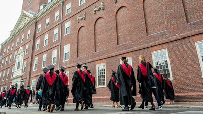 Las políticas de Trump profundizan la caída de nuevos estudiantes extranjeros en EE.UU. Las políticas de Trump profundizan la caída de nuevos estudiantes extranjeros en EE.UU.