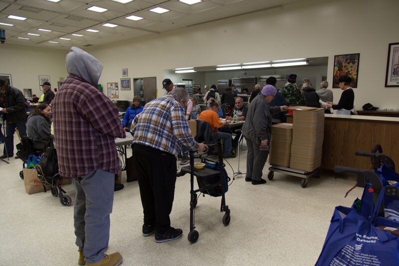 En América Latina, se estima que para 2030, habrá más personas mayores de 60 años que menores de 15 años. En América Latina, se estima que para 2030, habrá más personas mayores de 60 años que menores de 15 años.