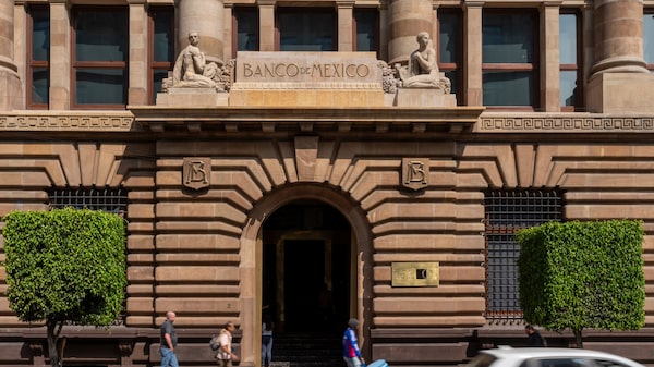 Banxico se enfrenta a la difícil disyuntiva de recortar o mantener la tasa de interés Banxico se enfrenta a la difícil disyuntiva de recortar o mantener la tasa de interés