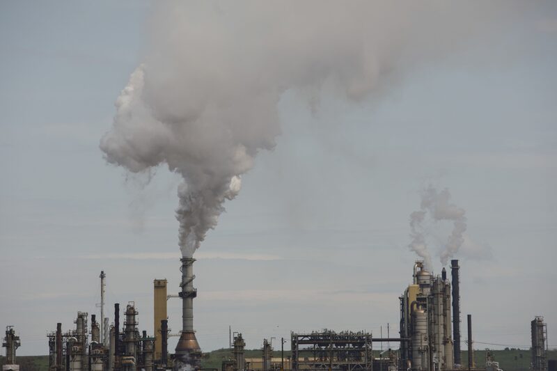 Una instalación petrolífera en Canadá. Una instalación petrolífera en Canadá.